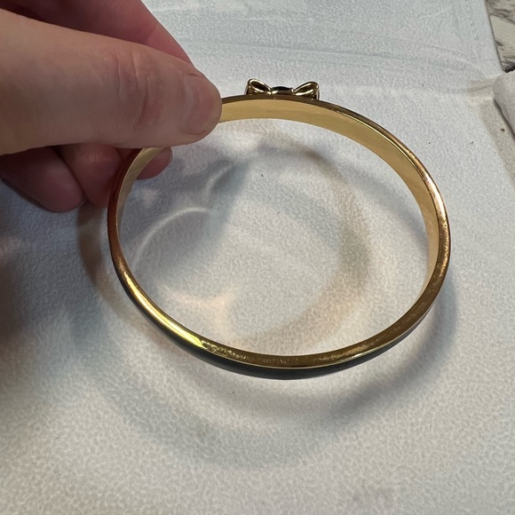 Kate Spade “Take a Bow” bangle Bracelet - Picture 3 of 9